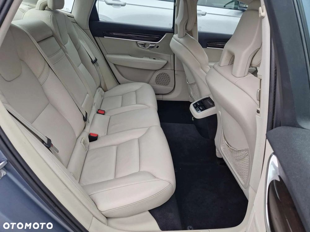 Volvo S90 T5 Momentum - 9