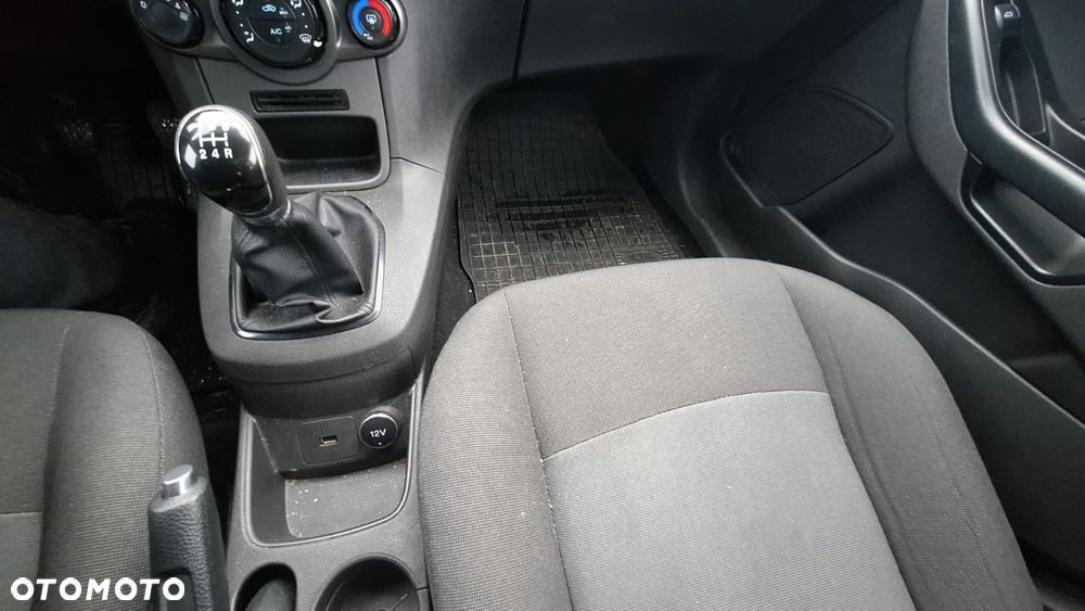 Ford Fiesta 1.5 TDCi Silver X (Amb.) EU6 - 10