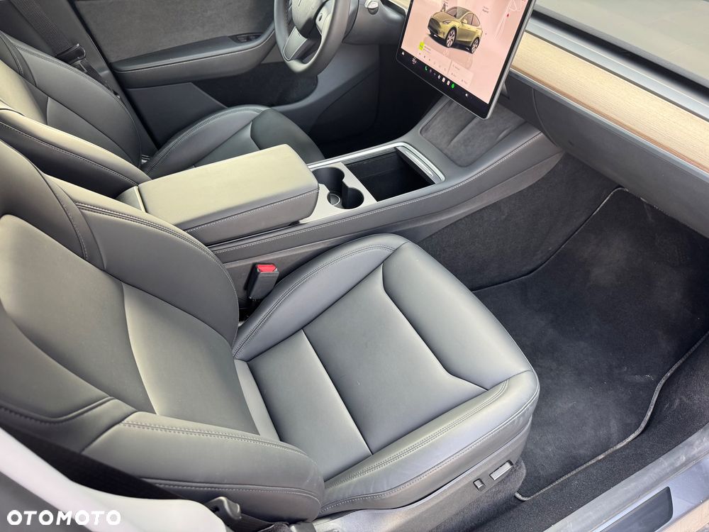 Tesla Model Y Standard - 18