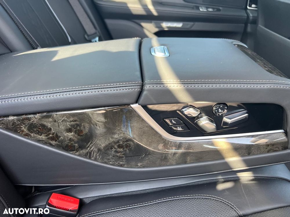 BMW Seria 7 730d - 12