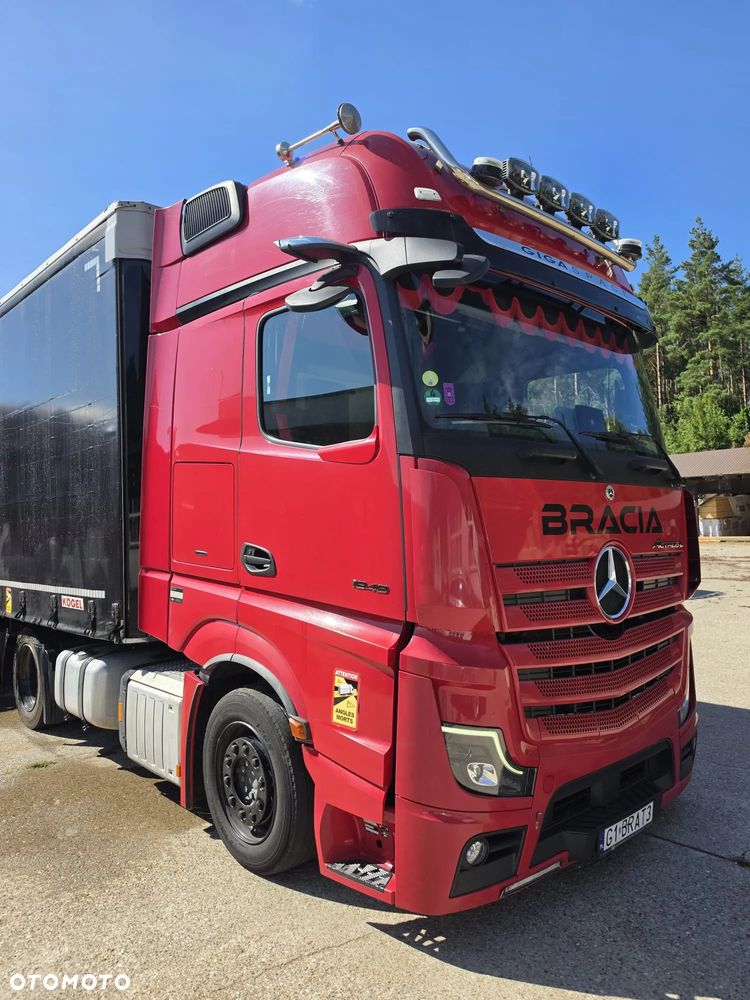 Mercedes-Benz actros - 4