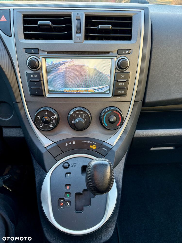 Toyota Verso S 1.33 Premium MS - 15