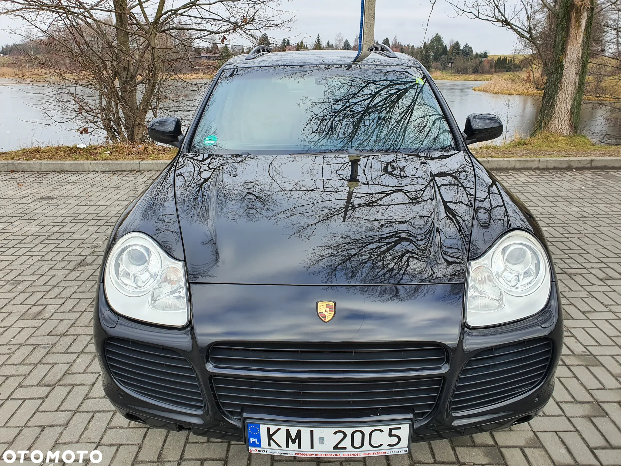 Porsche Cayenne Turbo S - 15