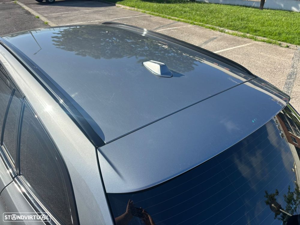 BMW 320 e Pack Desportivo M Auto - 17