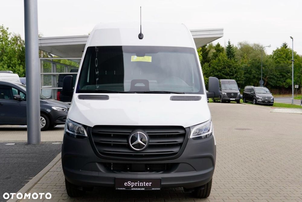 Mercedes-Benz eSprinter - 2
