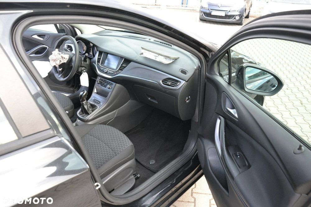 Opel Astra - 25