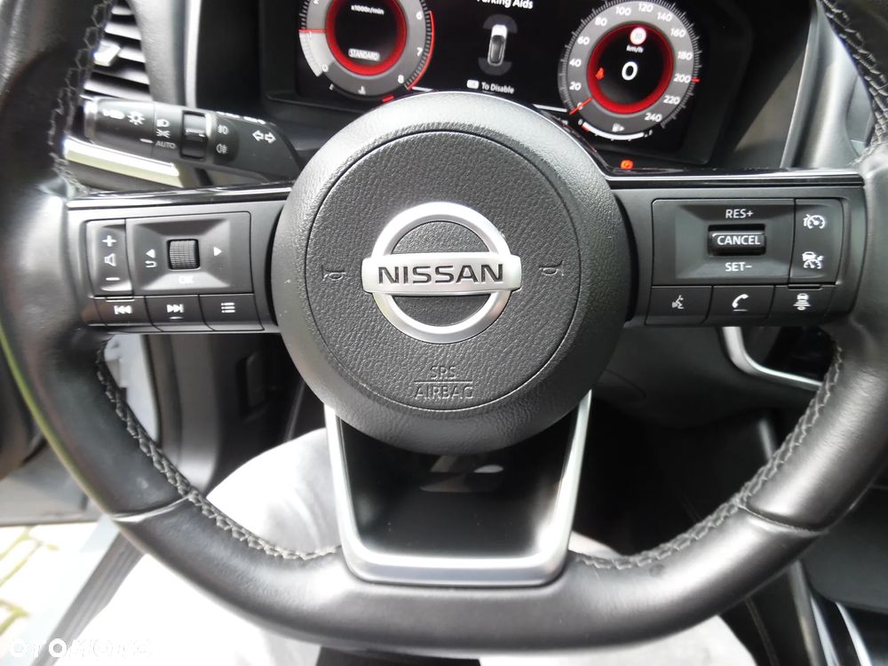 Nissan Qashqai 1.3 DIG-T Tekna - 11