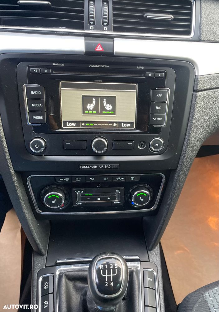 Skoda Superb 1.6 TDI GreenLine - 33