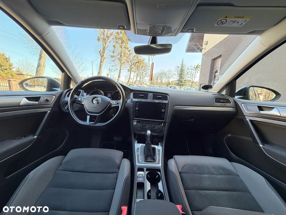 Volkswagen Golf 1.6 TDI SCR DSG Comfortline - 25