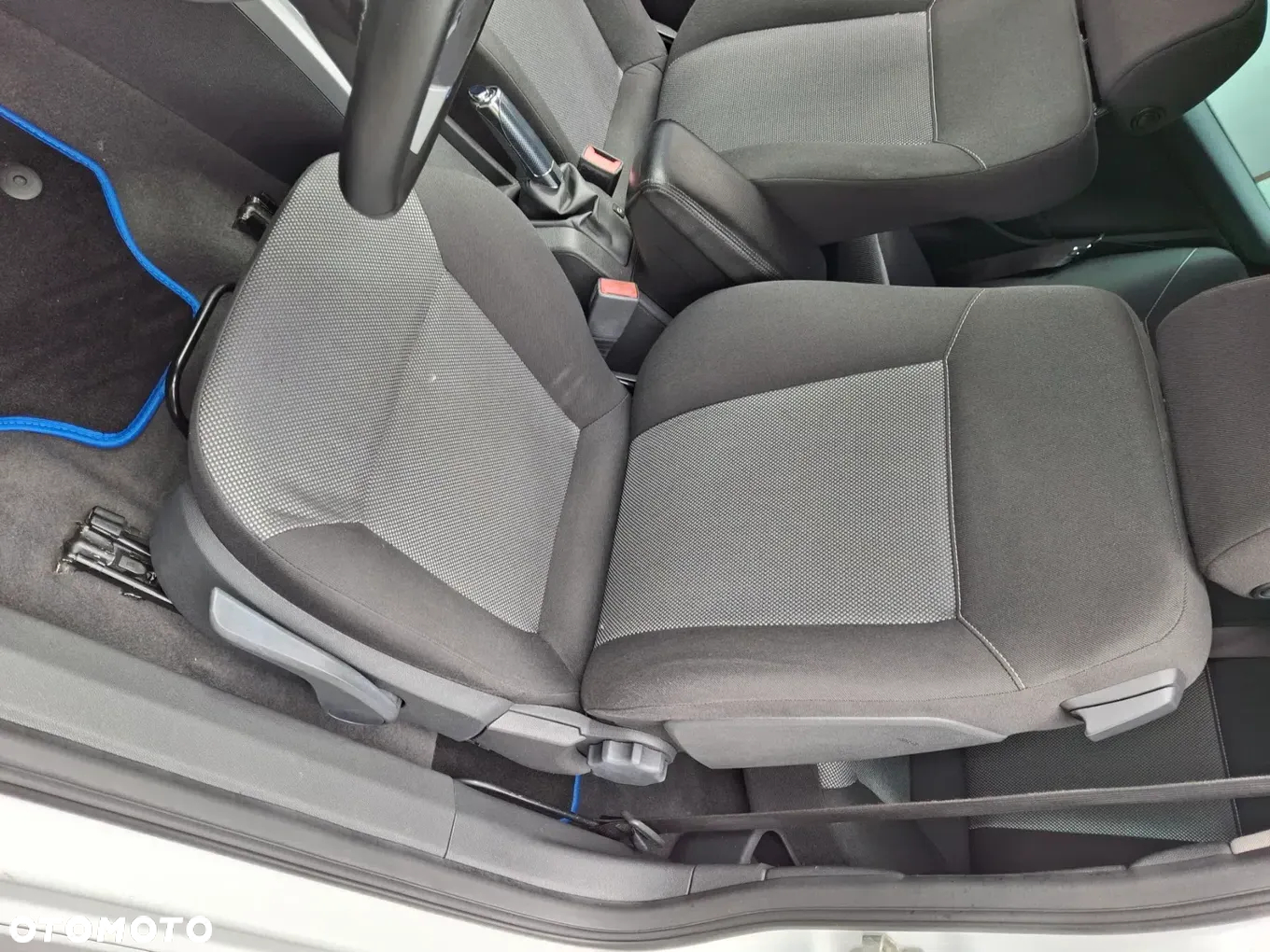 Opel Astra GTC 1.6 - 18