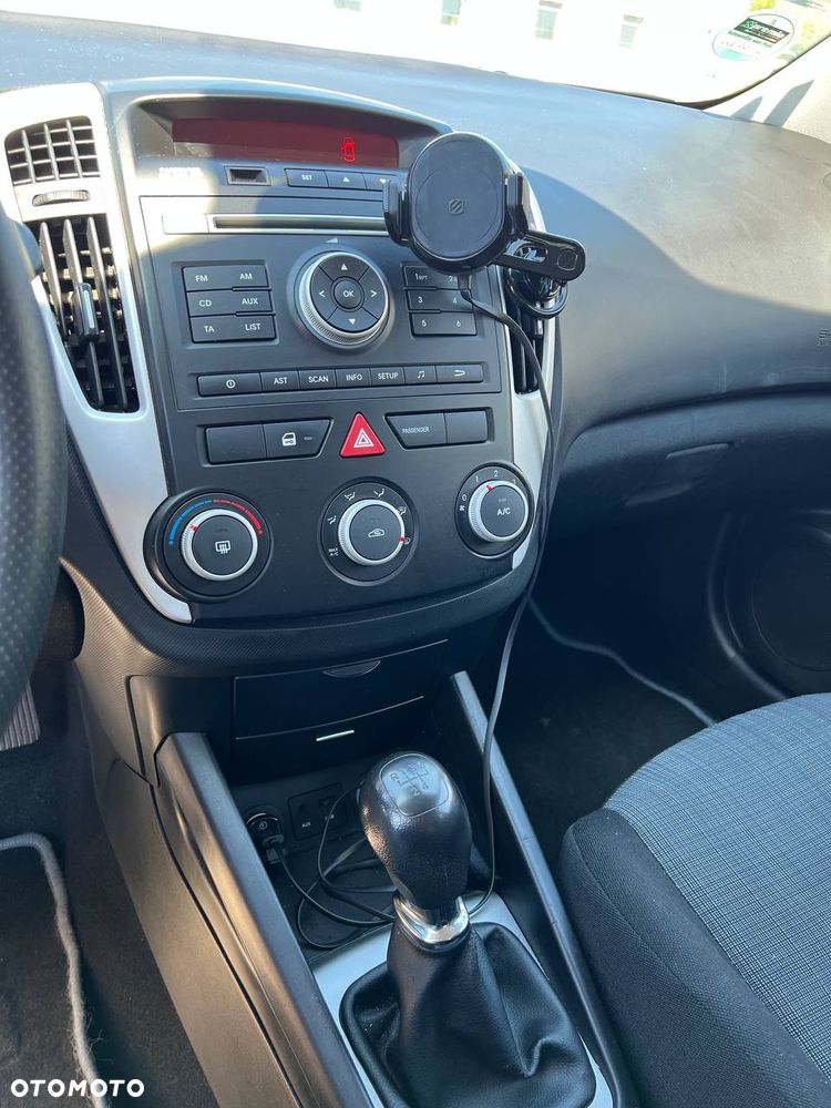 Kia Ceed 1.4 S - 4