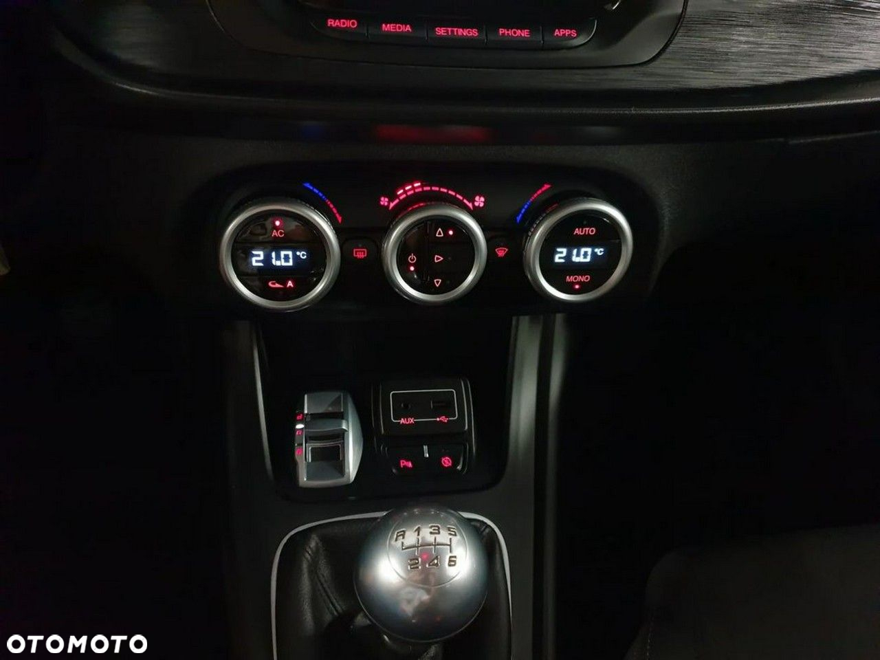 Alfa Romeo Giulietta 2.0 JTDM Sport - 28