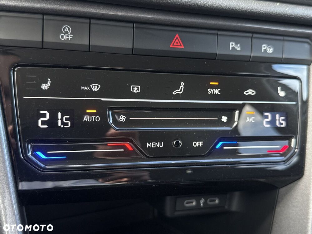 Volkswagen T-Roc 1.5 TSI Style DSG - 22