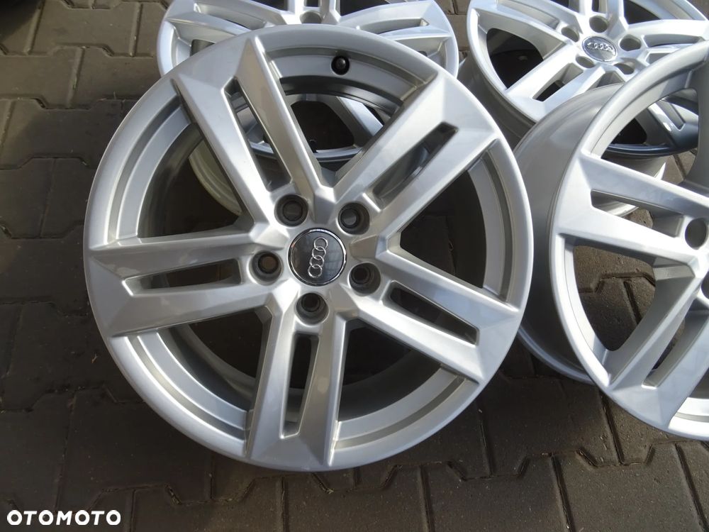 5X112X66,5 7jX17 ET42 AUDI Oryginalne 17 - 2