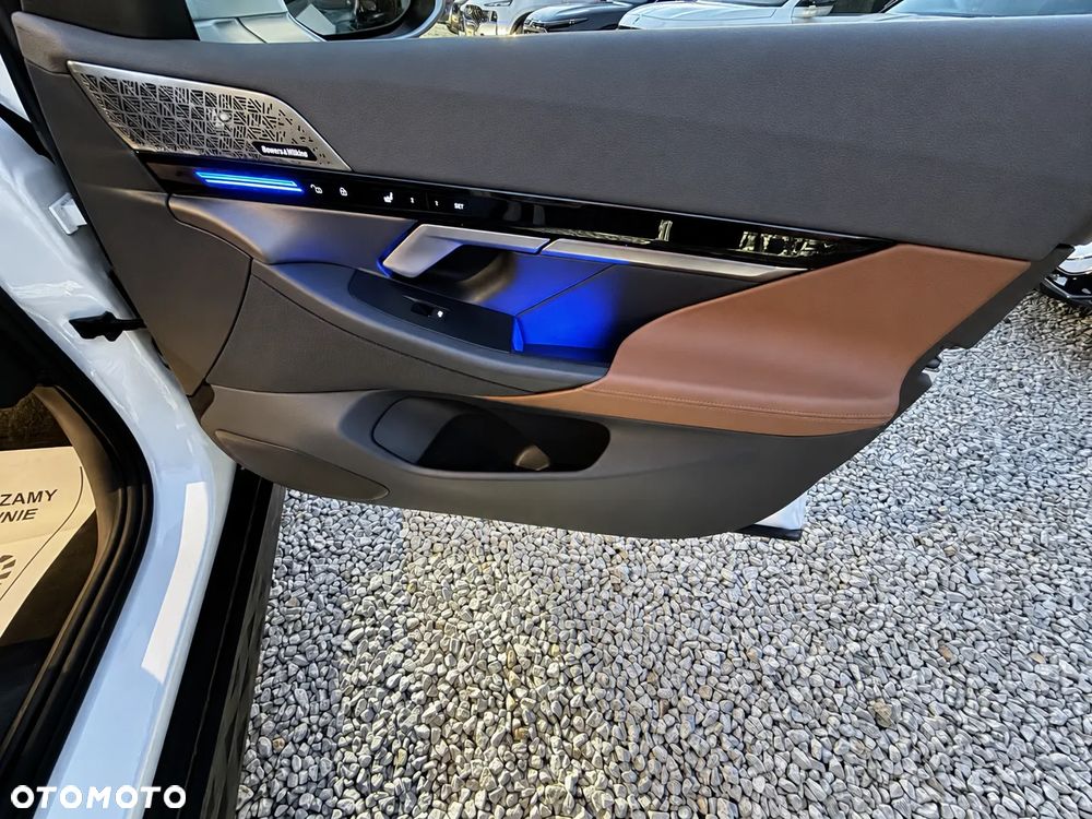 BMW Seria 5 530e xDrive - 35