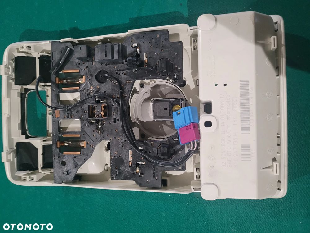 AUDI A4 B8 A5 Q5 LAMPKA PODSUFITKI 8T0947135H - 4