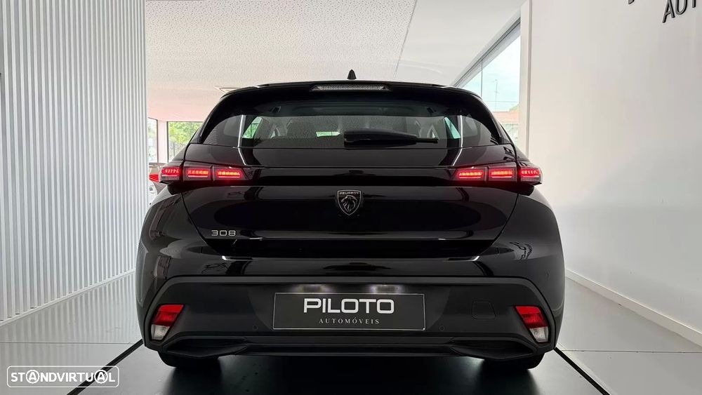 Peugeot 308 - 8