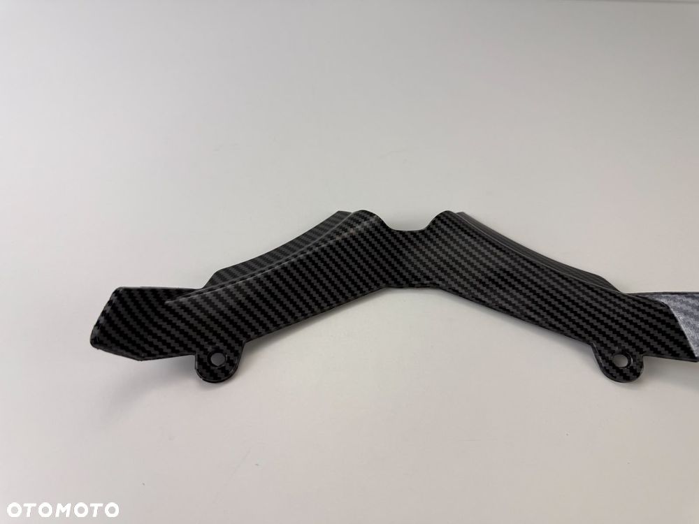 Dolna osłona czaszy Carbon Yamaha MT 125 2020+ - 11