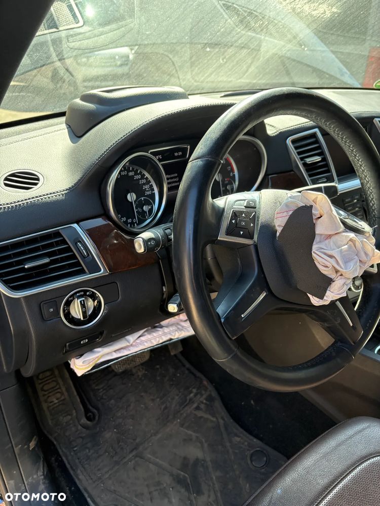 Mercedes-Benz GL - 34
