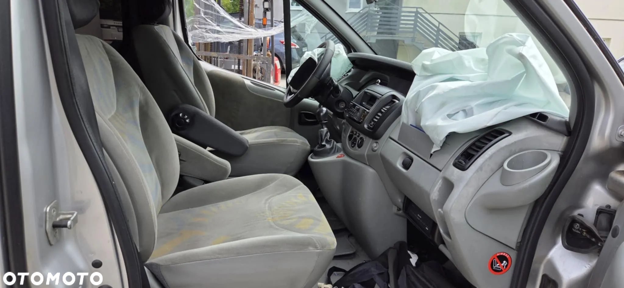 RENAULT TRAFIC II VIVARO fotel prawy przód - 1