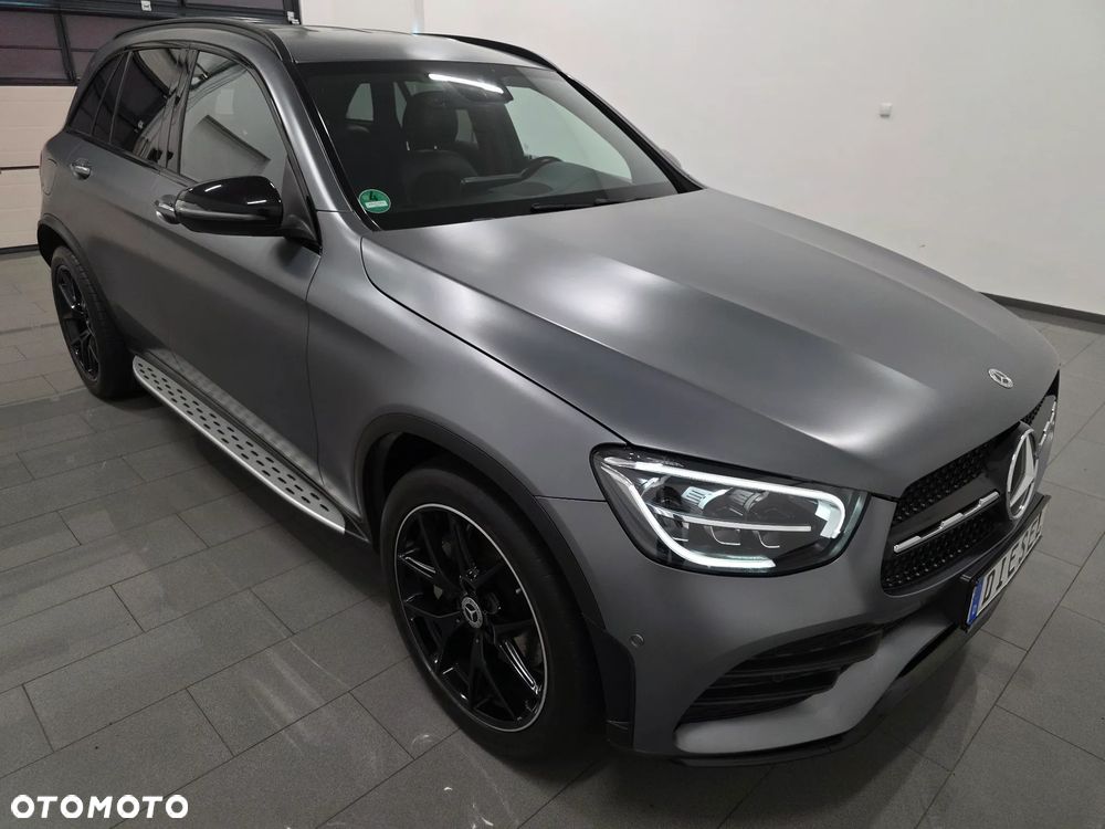 Mercedes-Benz GLC 220 d 4Matic 9G-TRONIC AMG Line Plus - 34