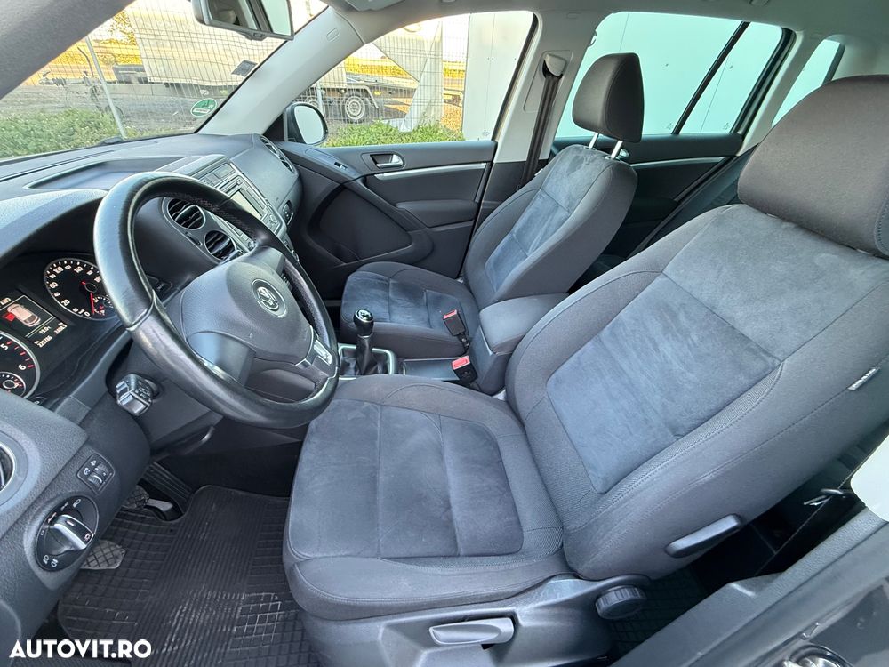 Volkswagen Tiguan 2.0 TDI DPF BlueMotion Technology Trend & Fun - 15