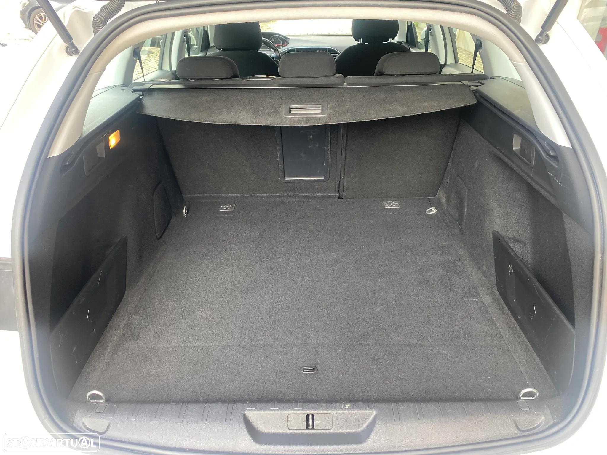 Peugeot 308 SW BlueHDi 120 EAT6 Stop & Start Active Business-Pack - 25