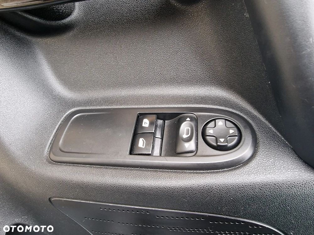 Citroën C3 Pure Tech 82 Stop & Start ETG Selection - 11
