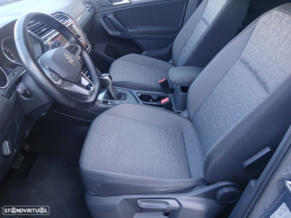 VW Tiguan 2.0 TDI Confortline DSG - 11