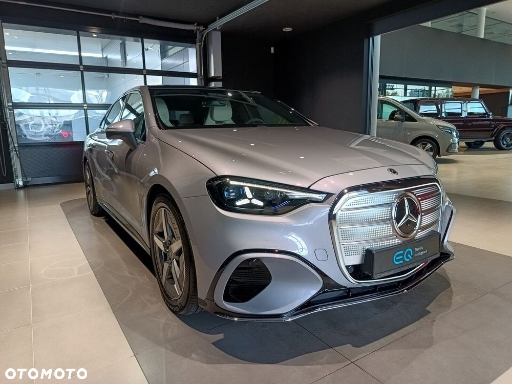Mercedes-Benz C-Class 2026 photo 3