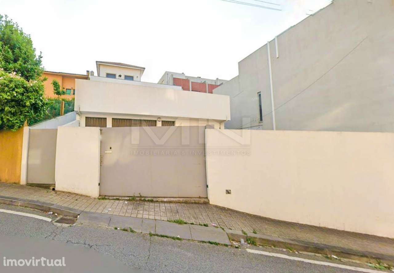 Armazém Gondomar : Potencial Industrial ou Conversão em Moradia - Grande imagem: 3/20