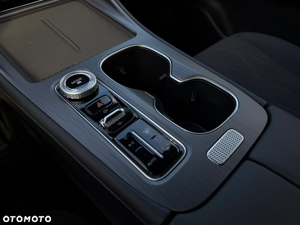 Chery Tiggo 8 1.6 T-GDI Prestige DCT - 32