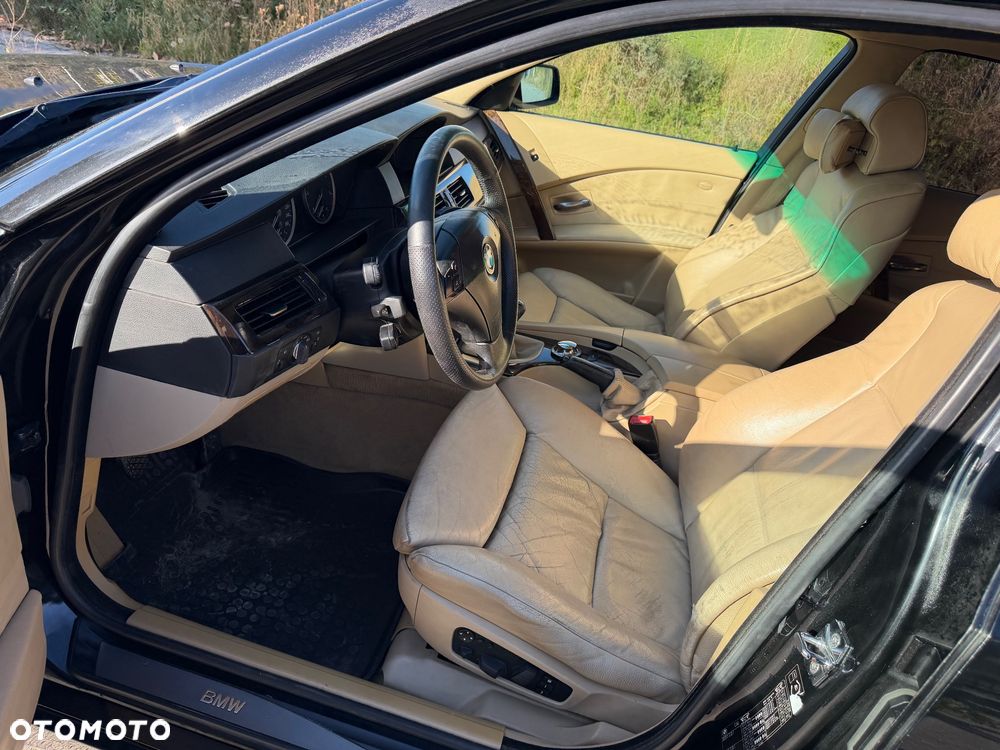 BMW Seria 5 530d - 31