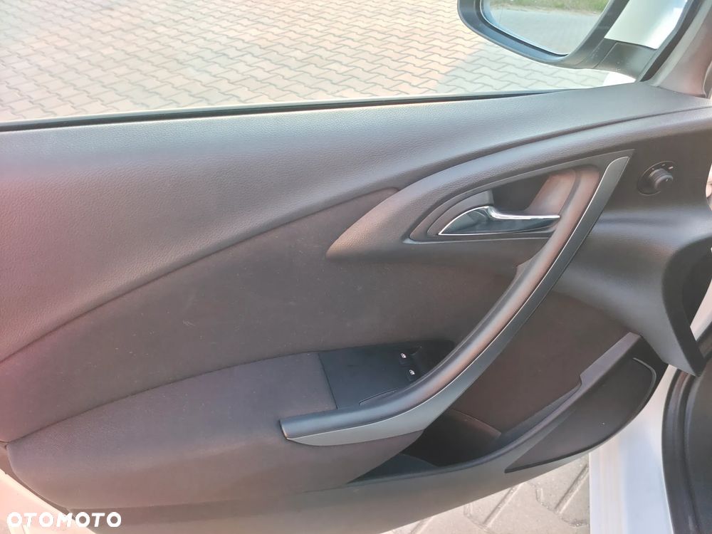 Opel Astra 1.4 T Cosmo EU6 - 28