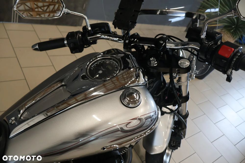 Yamaha XV - 10