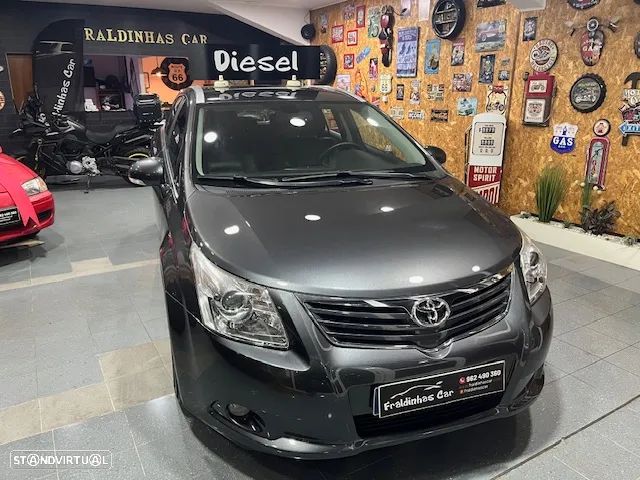 Toyota Avensis SW 2.0 D-4D Exclusive +Pele+GPS - 8