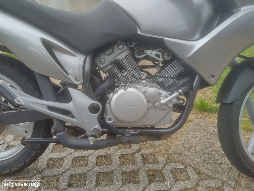 Honda Varadero XL125V - 7