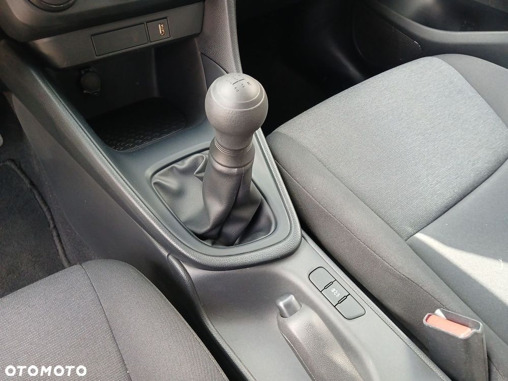 Toyota Yaris - 31
