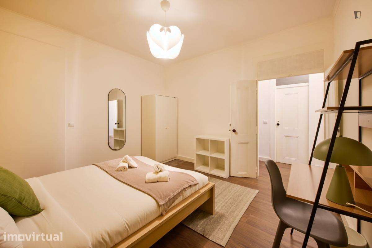 Quarto - localizado em São Bento Lisbon - Grande imagem: 5/34