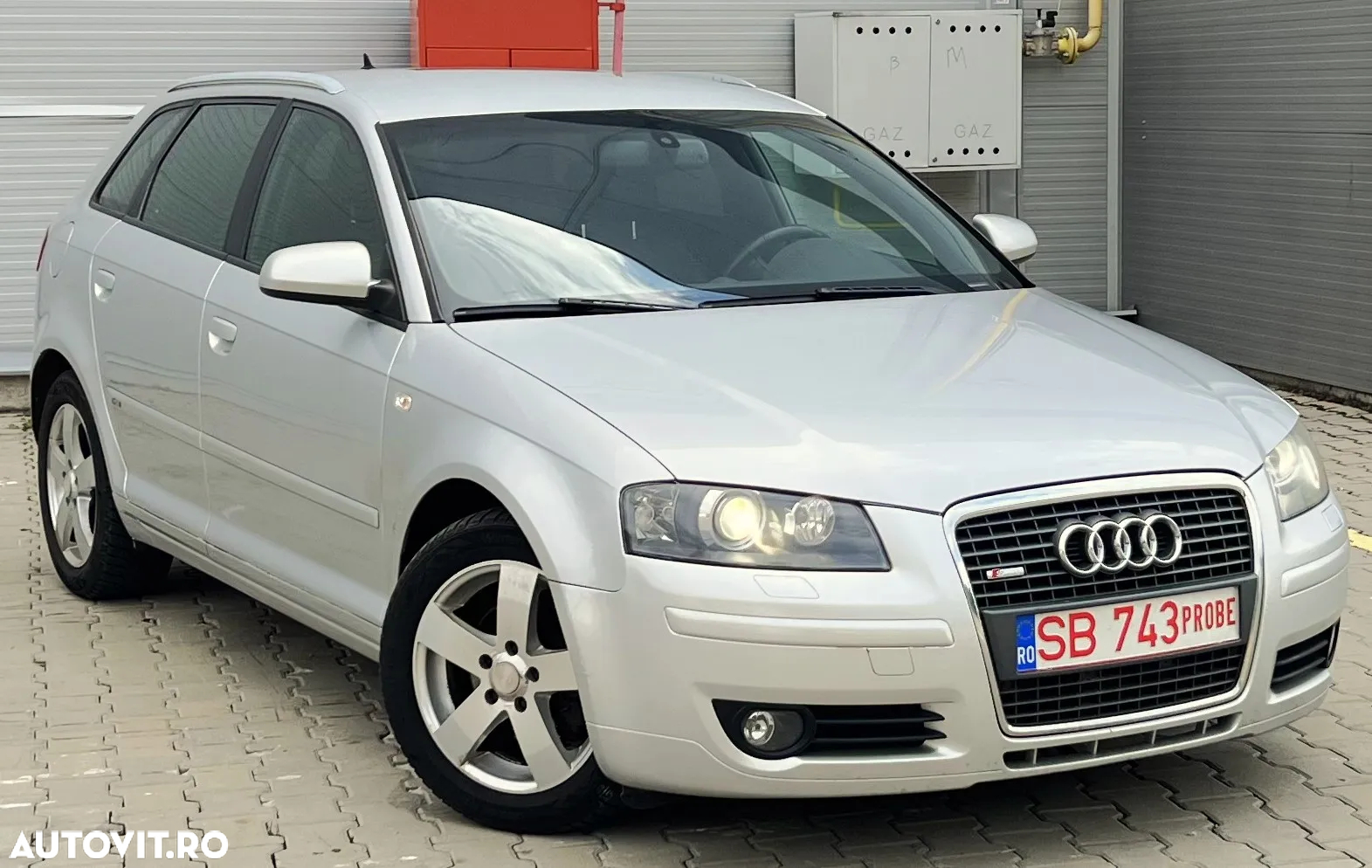 Audi A3 2.0 TDI Sportback DPF quattro S line Sportpaket - 2