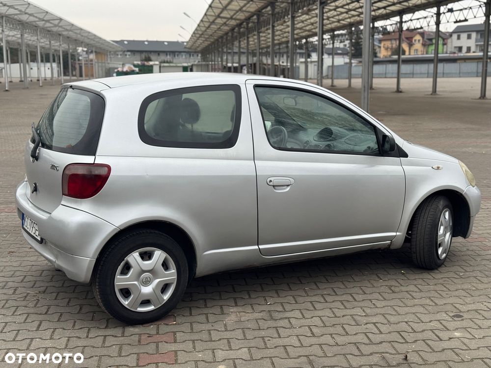 Toyota Yaris - 2