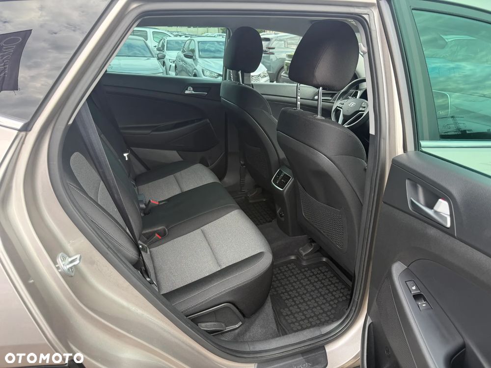 Hyundai Tucson 1.6 CRDi Style 2WD - 13