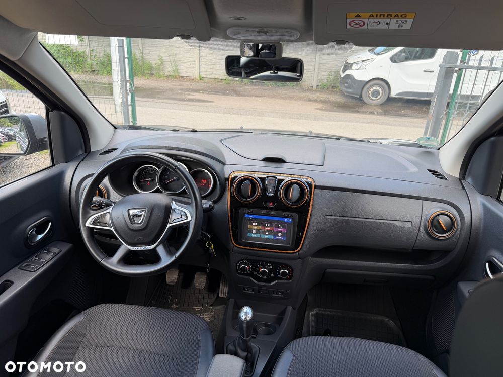 Dacia Lodgy TCe 115 Stepway - 7