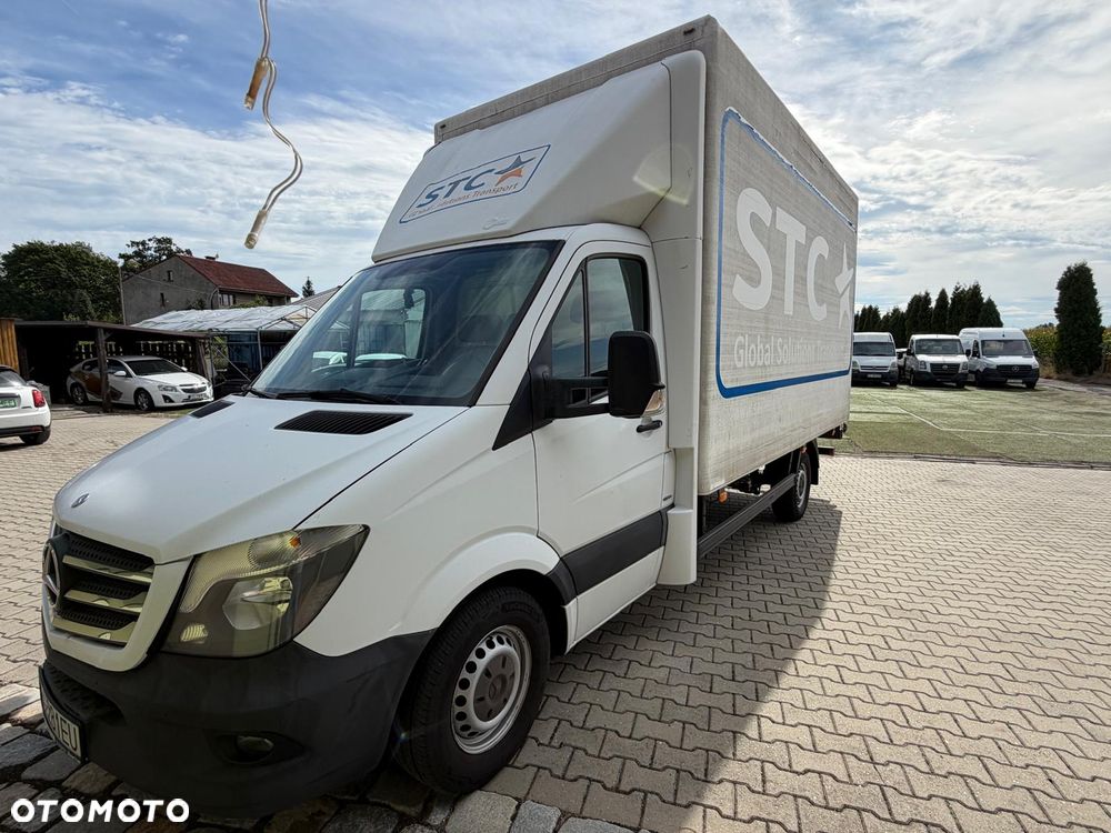 Mercedes-Benz Sprinter - 2