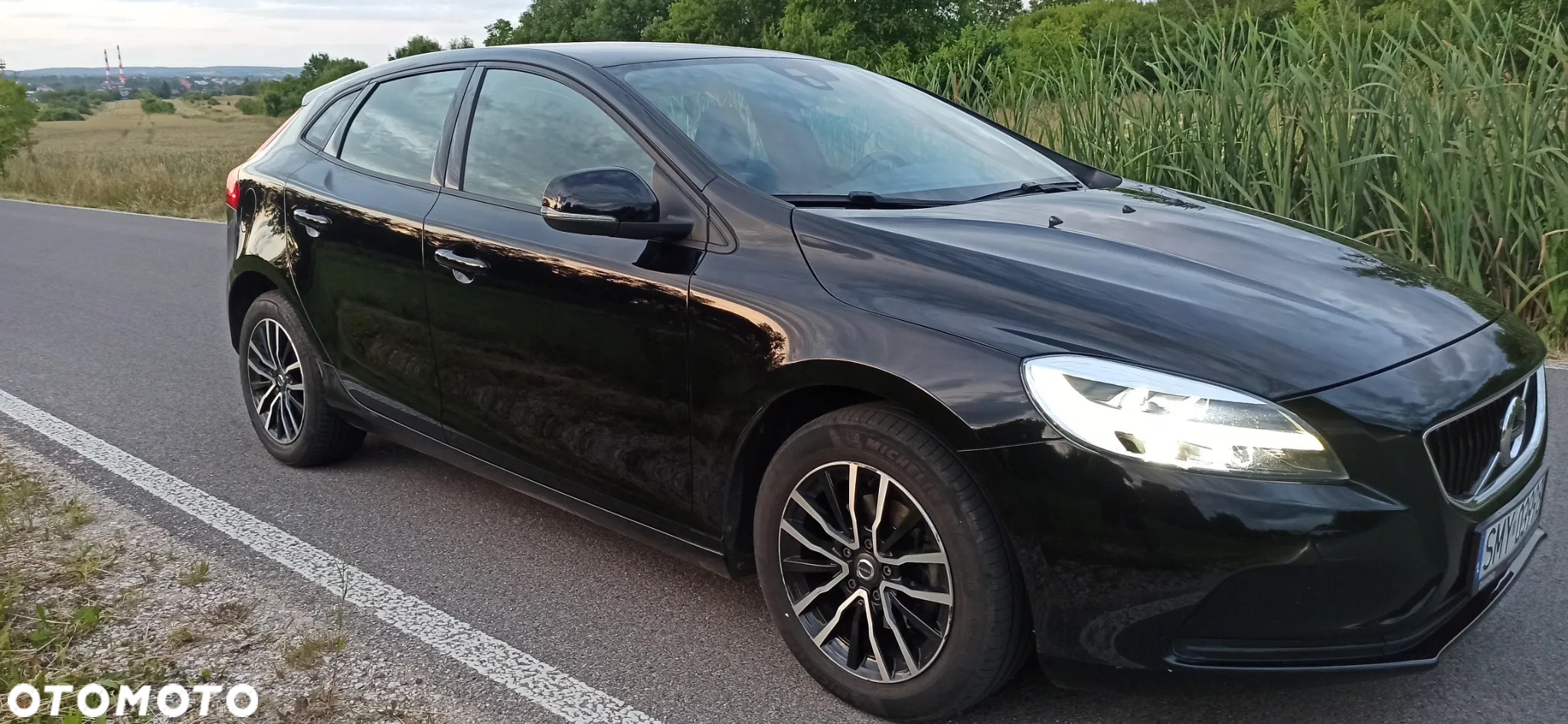 Volvo V40 D2 Drive-E Momentum - 10