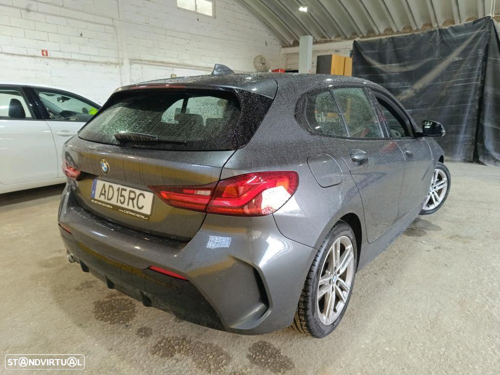 BMW 116 d Pack Desportivo M - 3