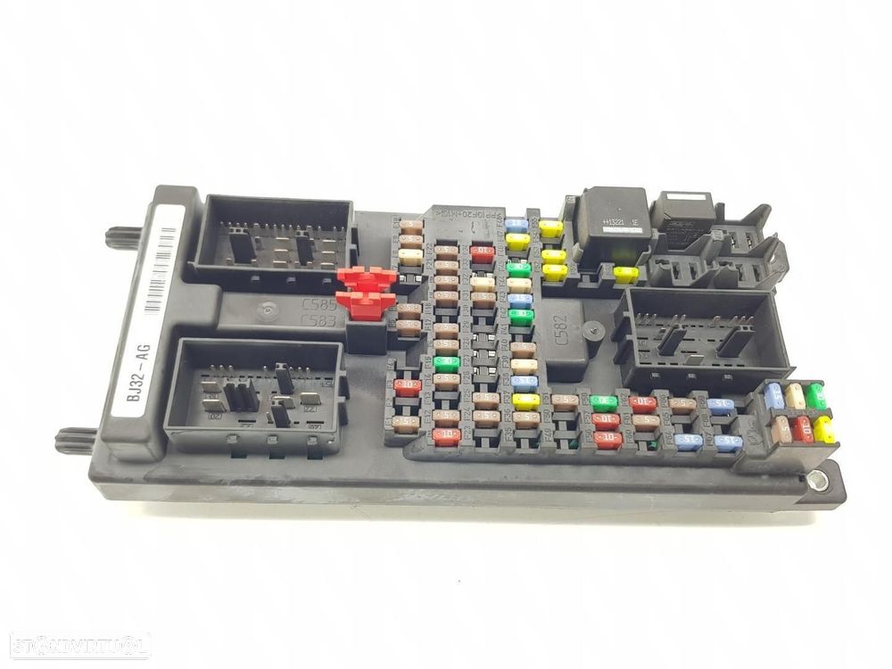 CAIXA DE RELES FUSÍVEIS LAND ROVER RANGE ROVER EVOQUE - 1