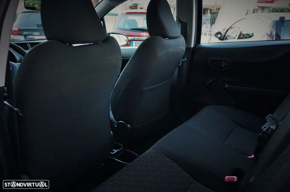 Toyota Yaris 1.0 VVT-i Comfort+AC - 11