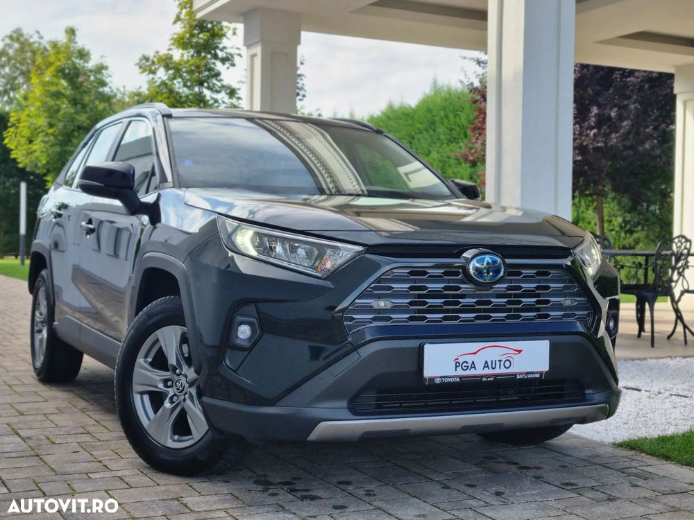 Toyota RAV4 - 1