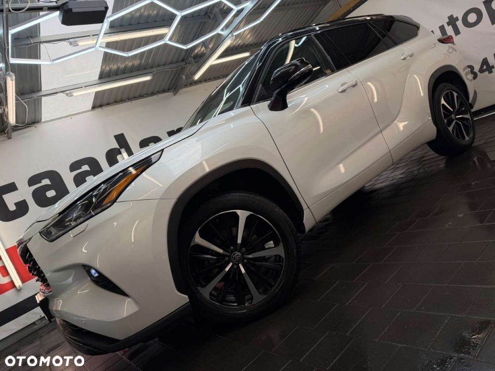 Toyota Highlander - 10